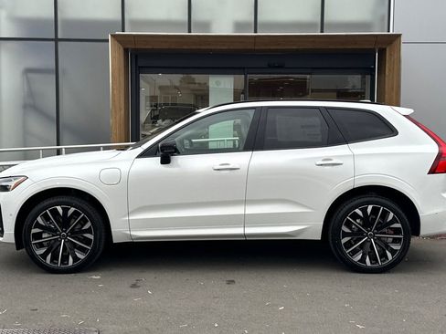 New 2026 Volvo XC60 T8 Ultra w/ Protection Package Premier AWD/4WD image 5