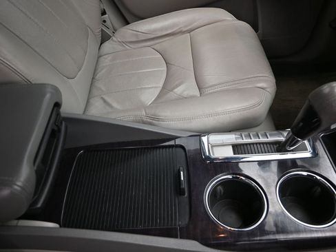 Used 2017 Buick Enclave Premium image 29