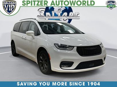 Used 2021 Chrysler Pacifica Touring w/ S Appearance Package