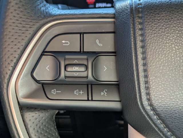 Used 2025 Toyota Tundra Limited AWD/4WD image 25