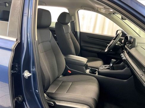 Used 2025 Honda CR-V LX image 11