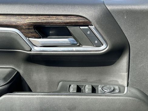 Used 2024 GMC Sierra 1500 Elevation image 23