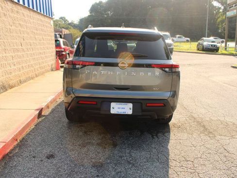 Used 2023 Nissan Pathfinder SV w/ Cargo Package FWD image 5