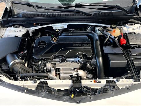 Used 2021 Chevrolet Malibu LT FWD image 31