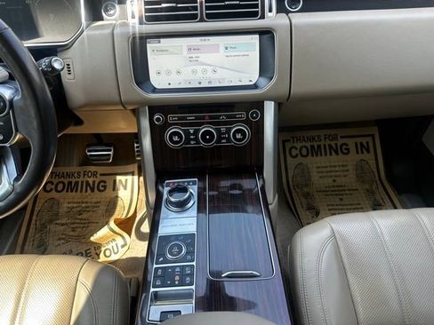 Used 2017 Land Rover Range Rover Supercharged AWD/4WD image 28