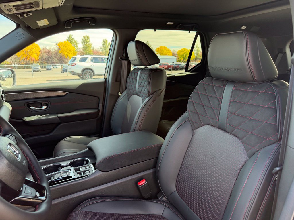 New 2026 Honda Pilot Black Edition image 15