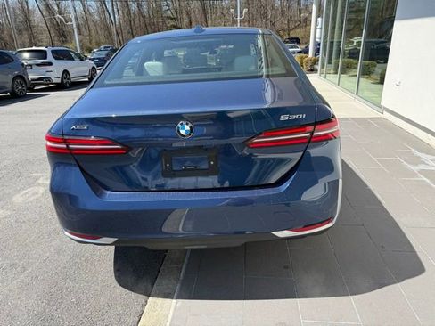 Used 2026 BMW 530i xDrive w/ Premium Package AWD/4WD image 7