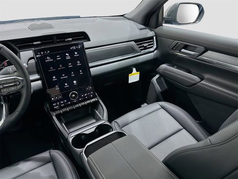 New 2026 GMC Terrain Elevation w/ Elevation Premium Package image 24