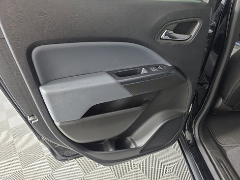 Used 2022 Chevrolet Colorado Z71 w/ Z71 Midnight Edition image 26