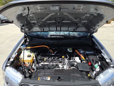 Used 2024 Ford Maverick XLT FWD image 14