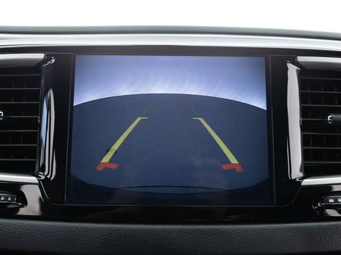 Used 2020 Chrysler Pacifica Touring-L Plus w/ S Appearance Package FWD image 34
