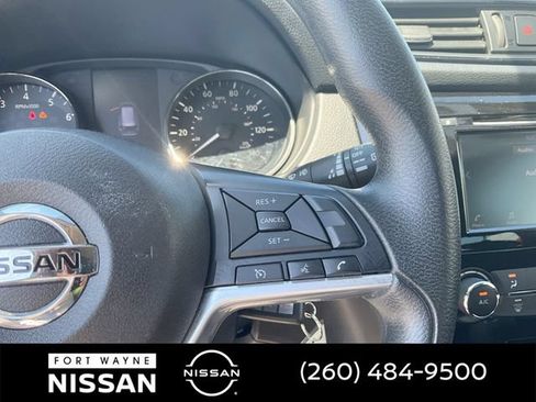 Used 2018 Nissan Rogue S FWD image 23