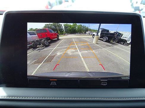 Used 2023 GMC Yukon XL AT4 image 23