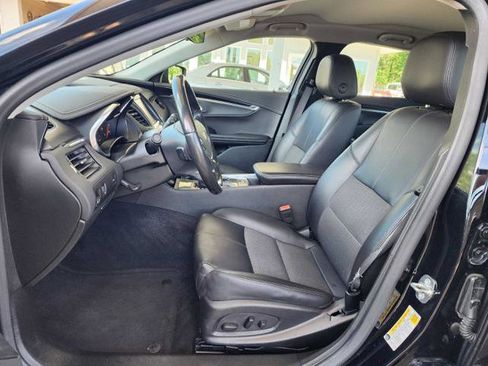Used 2017 Chevrolet Impala LT FWD image 11