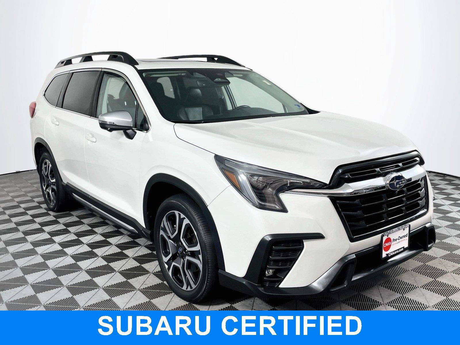 Used 2023 Subaru Ascent Limited w/ Technology Package AWD/4WD image 1
