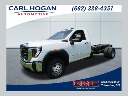 New 2026 GMC Sierra 3500 Pro w/ Convenience Package