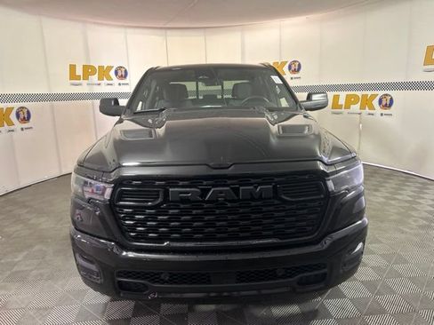 New 2026 RAM 1500 Express AWD/4WD image 9