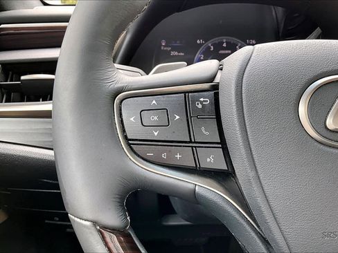 Used 2019 Lexus ES 350 w/ Premium Package image 22