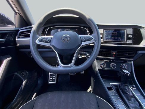 Used 2023 Volkswagen Jetta Sport FWD image 6