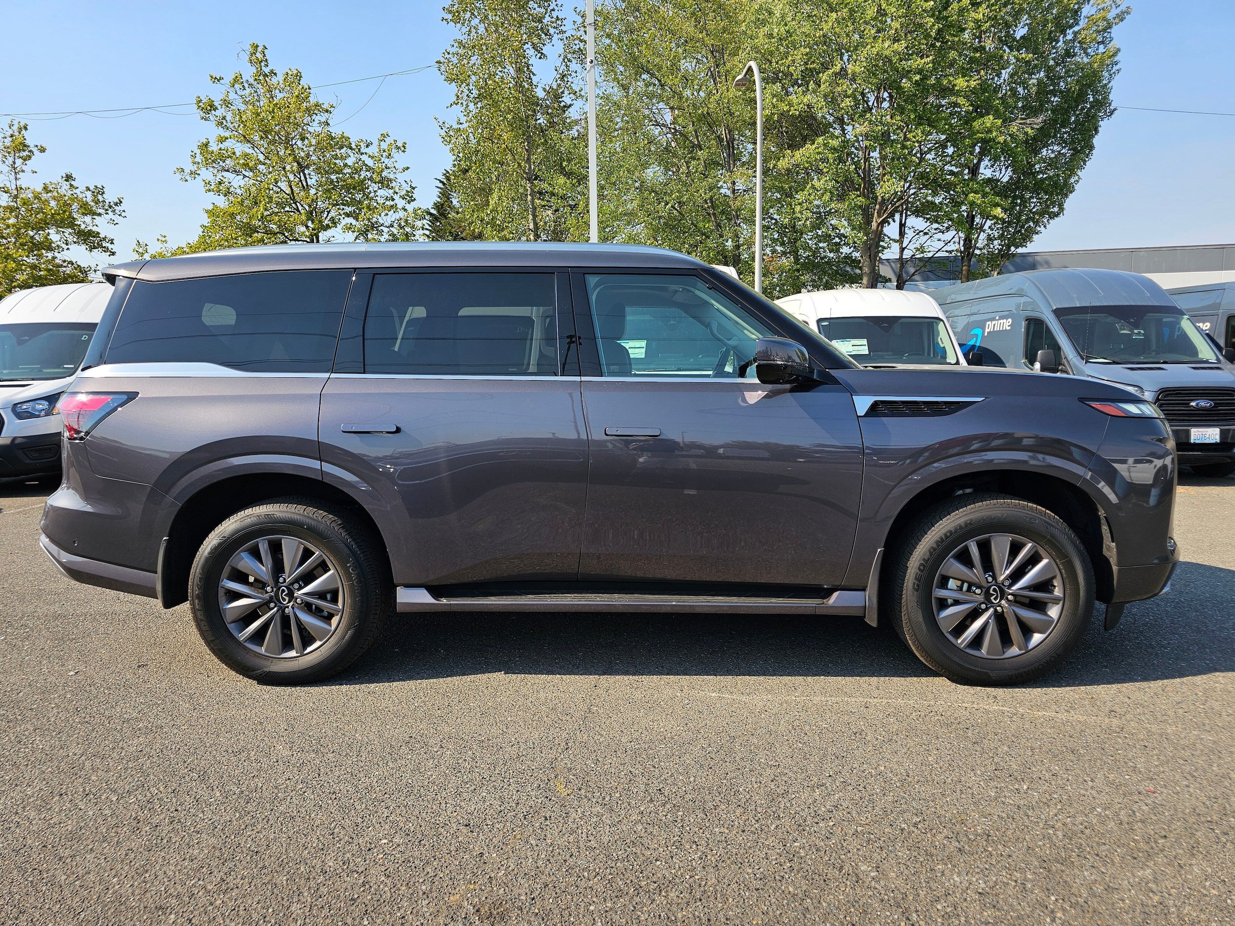 Used 2025 INFINITI QX80 Pure AWD/4WD image 4