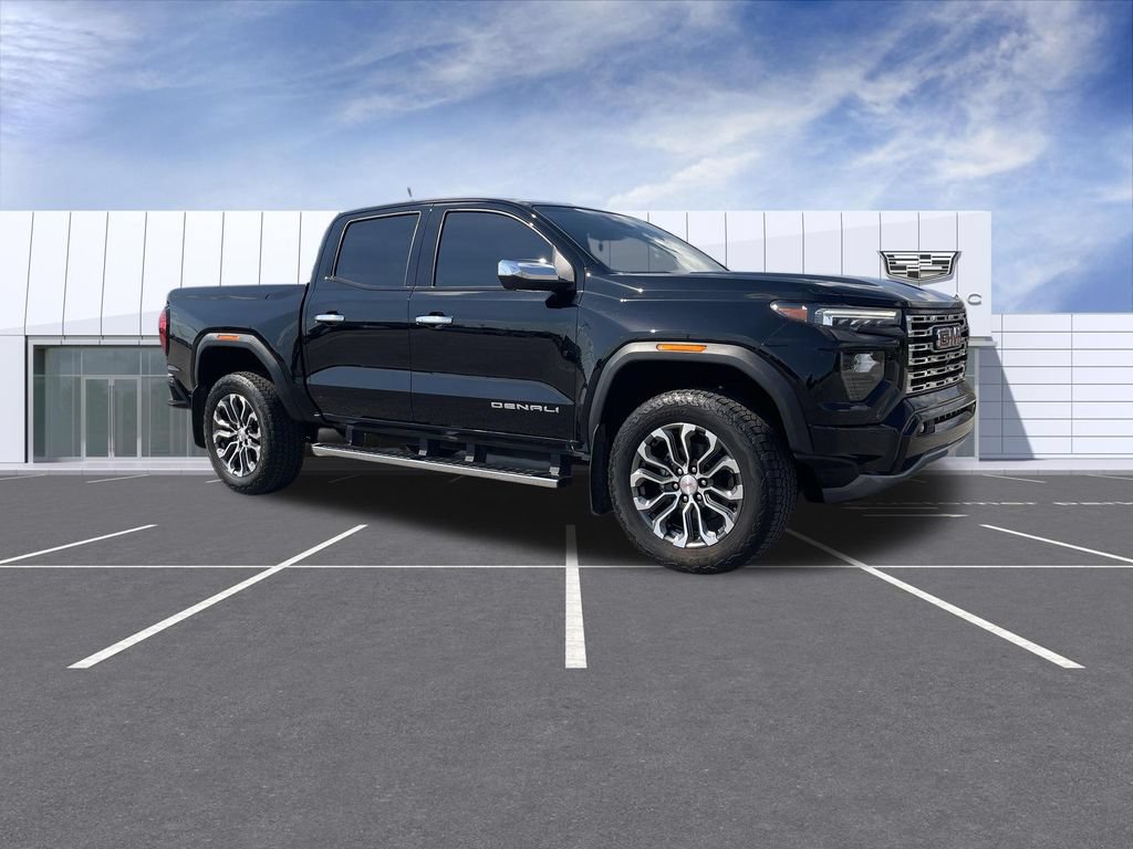 Used 2023 GMC Canyon Denali AWD/4WD image 2