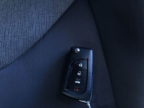 Certified 2023 Toyota Camry LE FWD image 32