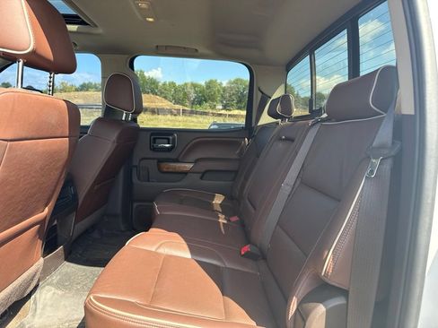 Used 2016 Chevrolet Silverado 2500 High Country w/ High Country Premium Package AWD/4WD image 10
