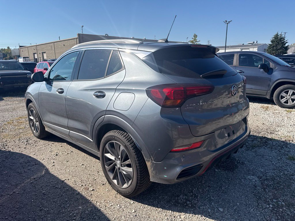 Used 2021 Buick Encore GX Essence w/ Advanced Technology Package AWD/4WD image 3