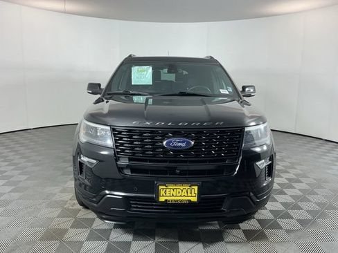 Used 2018 Ford Explorer Sport w/ Equipment Group 401A AWD/4WD image 2