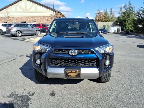 Used 2018 Toyota 4Runner TRD Off-Road Premium image 2
