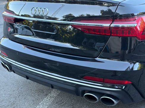Used 2021 Audi S6 Premium Plus w/ S Sport Package AWD/4WD image 5