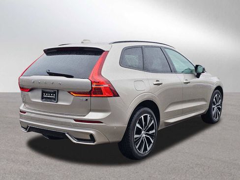 Used 2025 Volvo XC60 B5 Plus w/ Protection Package Premier image 3