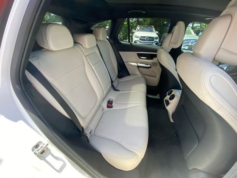 Used 2026 Mercedes-Benz GLC 300 4MATIC image 29