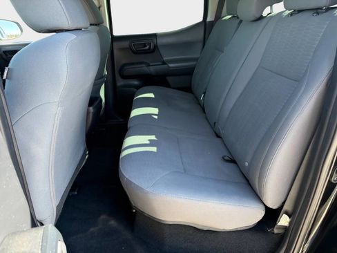 Used 2017 Toyota Tacoma SR w/ Tow Package image 9
