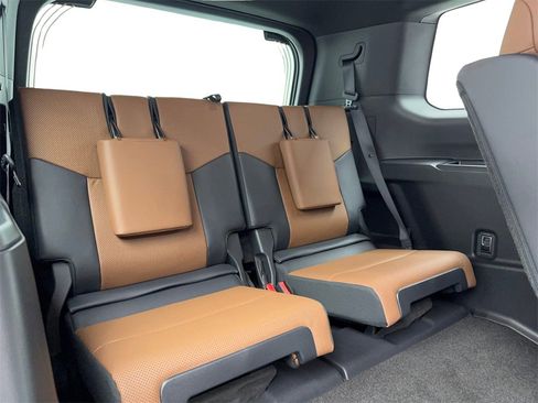 Used 2026 Lexus GX 550 image 53