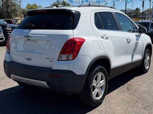Used 2015 Chevrolet Trax LT w/ LT Plus Package AWD/4WD image 3