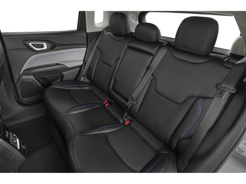 Used 2022 Jeep Compass Limited AWD/4WD image 9