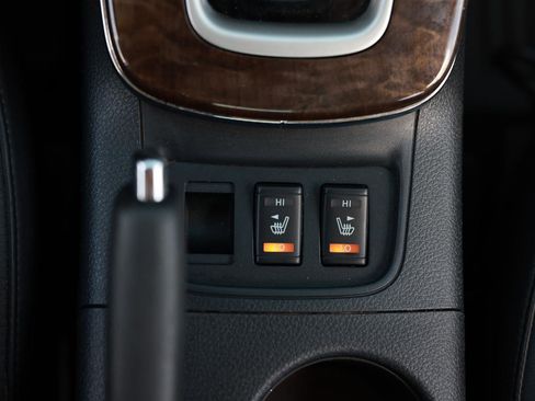 Used 2013 Nissan Sentra SL w/ Leather Pkg FWD image 37