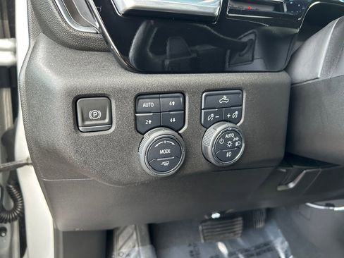 Used 2022 Chevrolet Silverado 1500 RST image 21