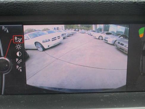 Used 2011 BMW X5 xDrive50i image 22