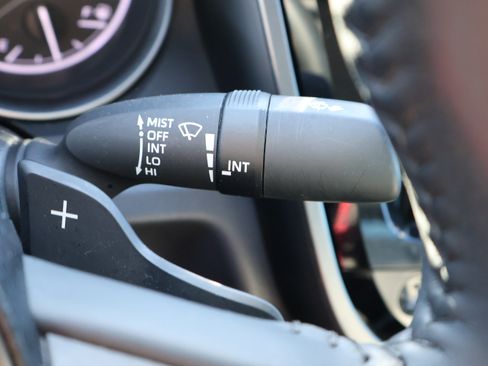 Used 2024 Toyota Camry SE image 34