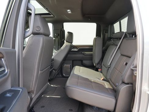 Certified 2025 Chevrolet Silverado 3500 High Country w/ High Country Premium Package AWD/4WD image 19