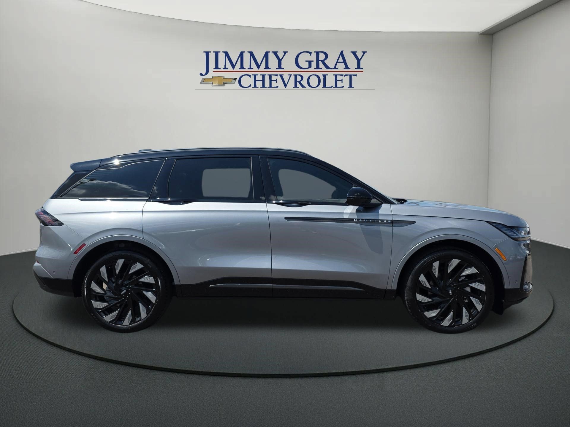Used 2024 Lincoln Nautilus Reserve w/ Jet Appearance Package (87T) AWD/4WD image 6