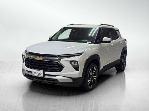 Used 2024 Chevrolet TrailBlazer LT w/ Convenience Package image 5