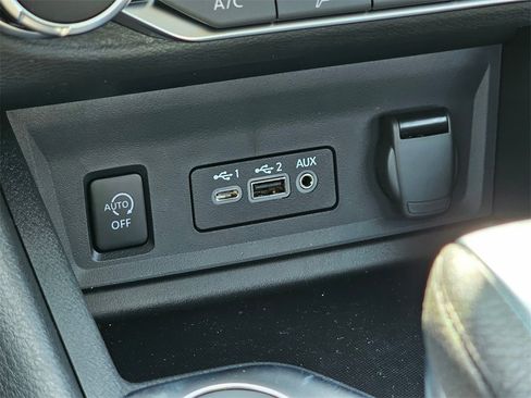 New 2025 Nissan Sentra SV w/ Trunk Package image 11