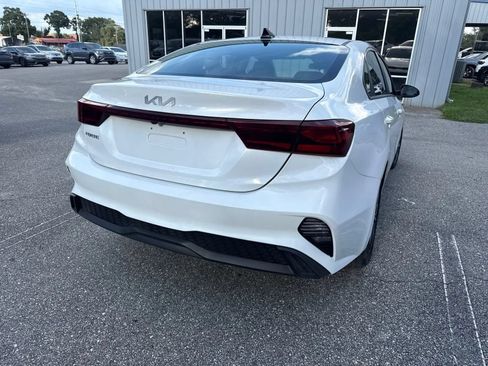 Used 2023 Kia Forte LXS FWD image 8