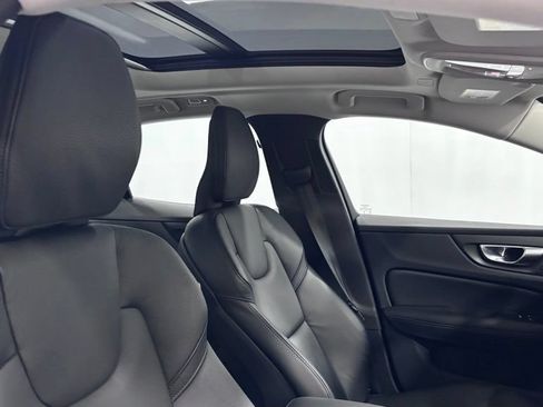 Certified 2024 Volvo S60 T8 Plus w/ Climate Package AWD/4WD image 19