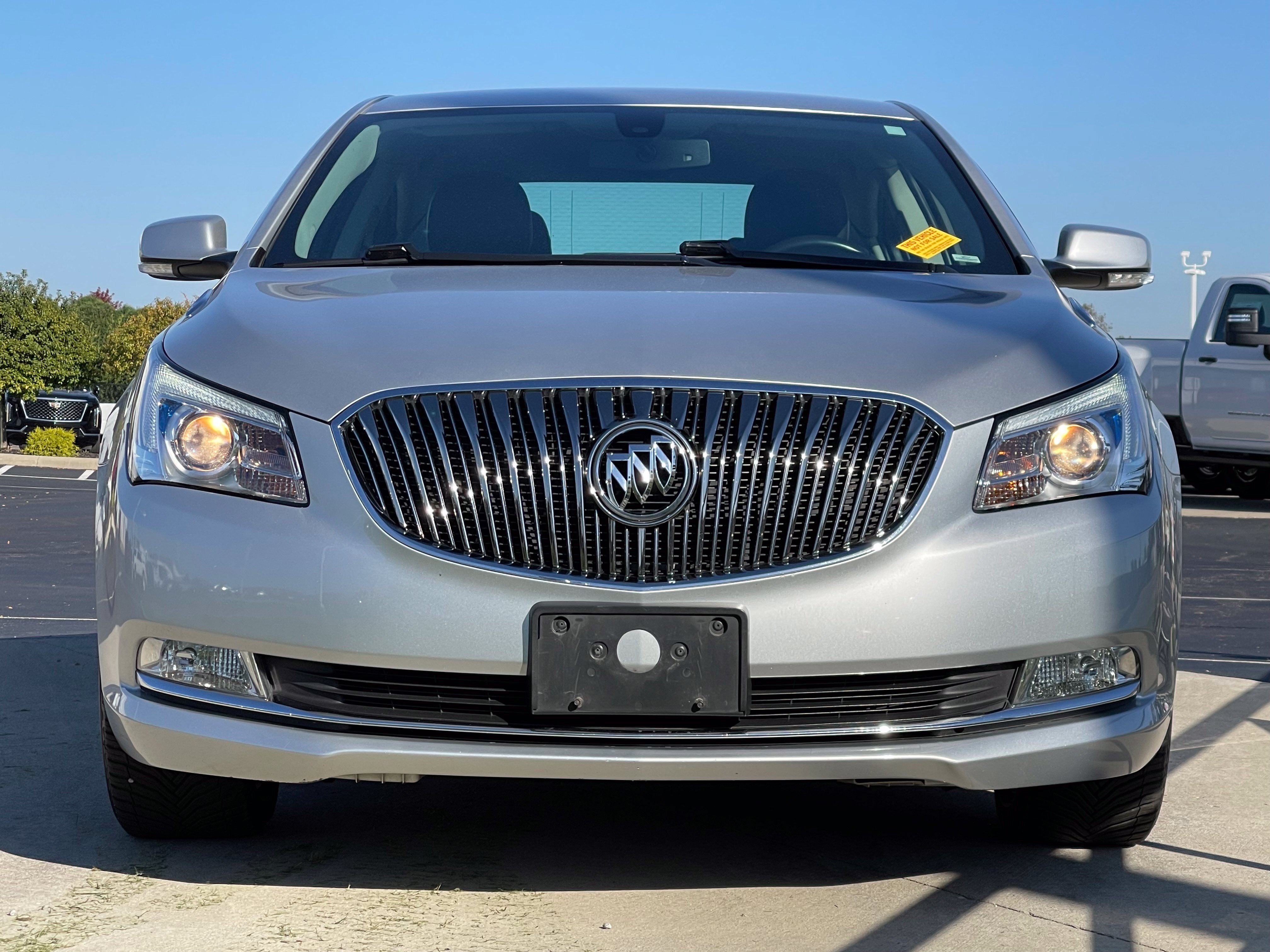 Used 2014 Buick LaCrosse Leather FWD image 2