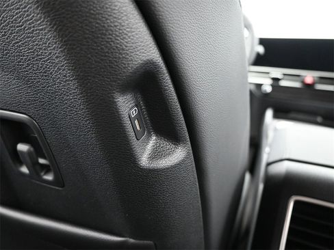 New 2026 Kia Sportage AWD Hybrid image 15