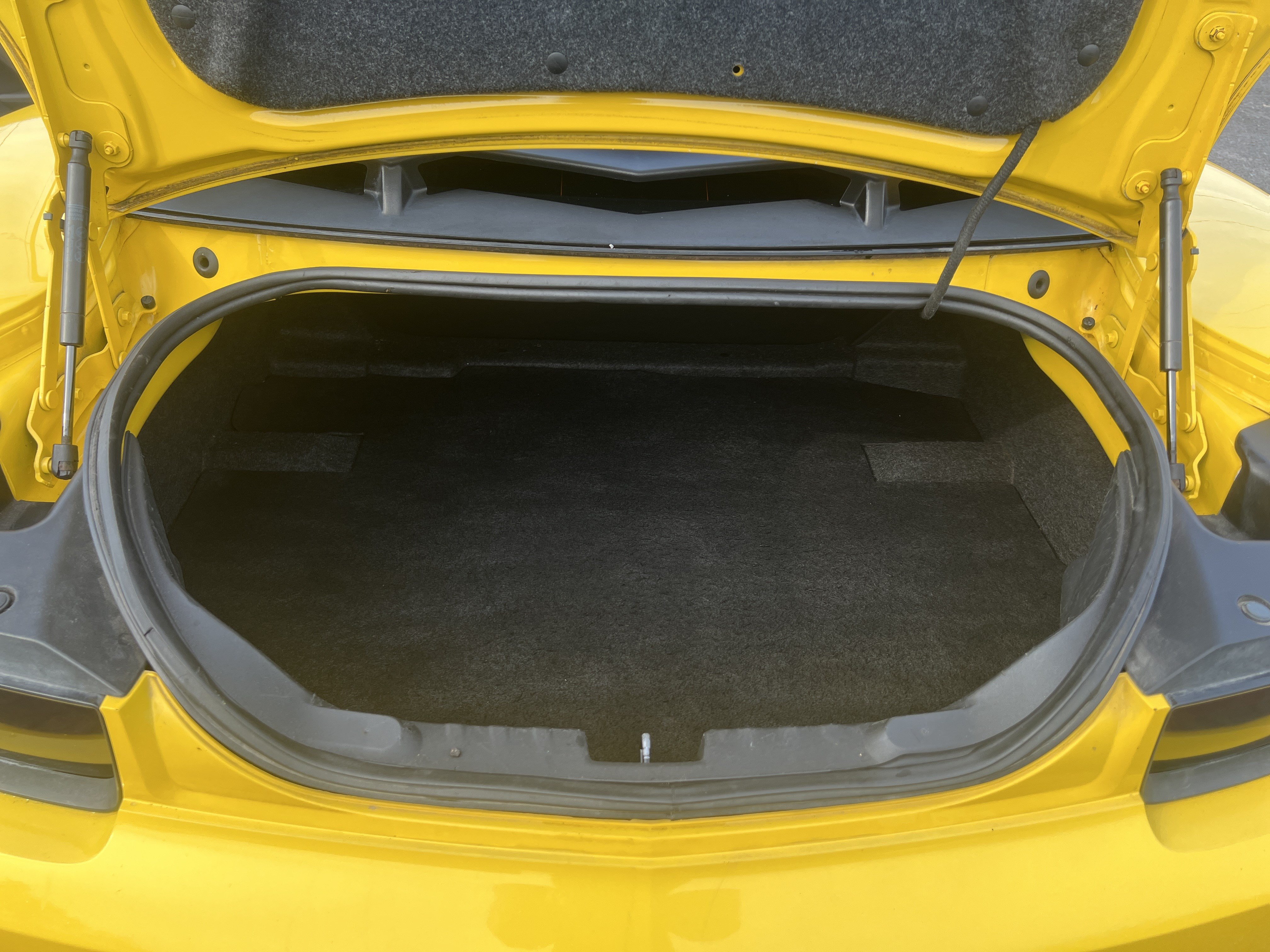 Used 2013 Chevrolet Camaro SS w/ RS Package RWD image 5
